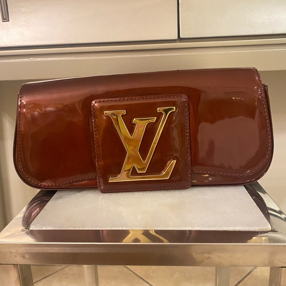 Louis Vuitton Vernis Amarante Clutch